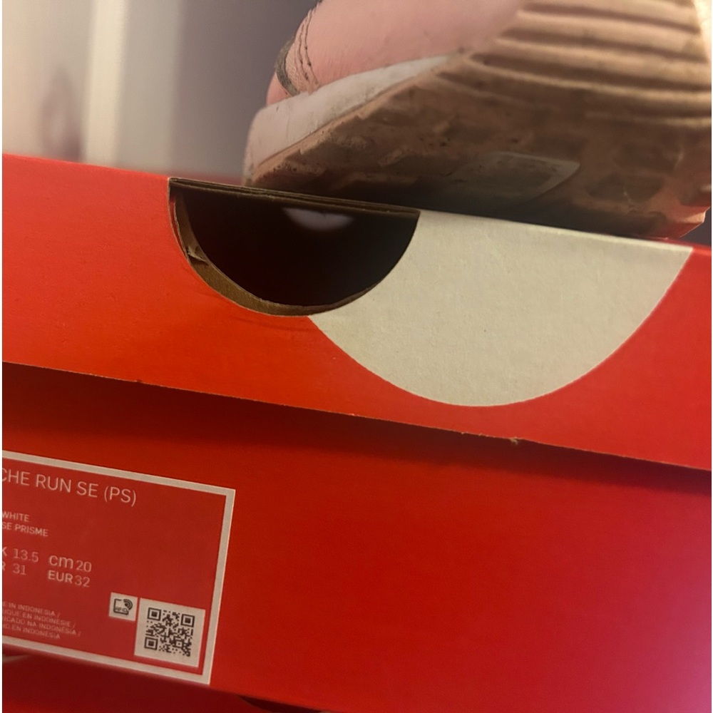 Used kids sneakers